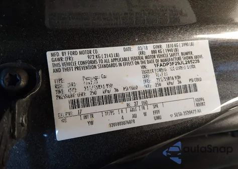 2018 Ford Focus Se z USA, uszkodzony, nr VIN 1FADP3F29JL285228